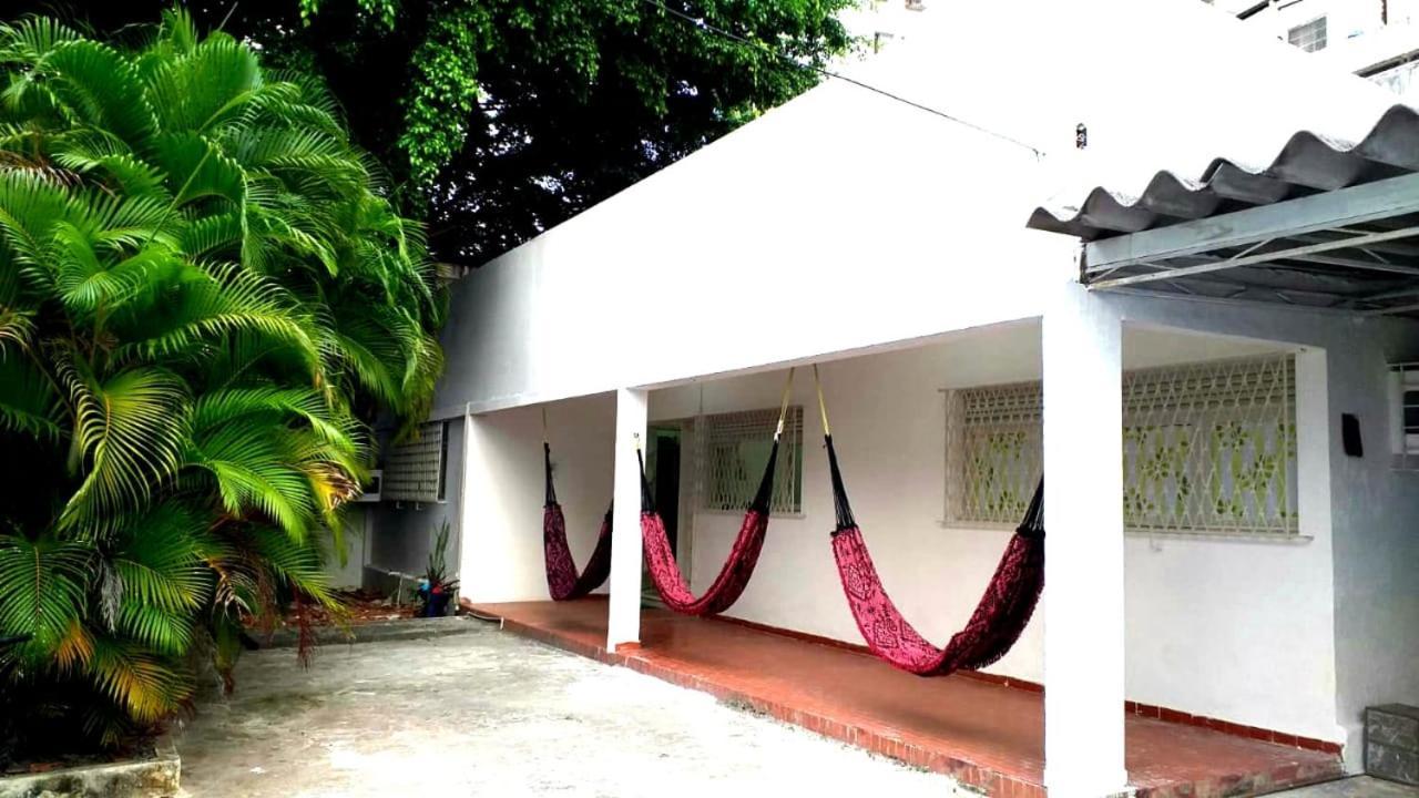 Casa Feliz Hostel Boa Viagem Jaboatão dos Guararapes Exterior photo